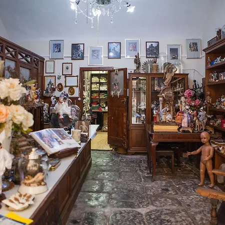 Palazzo Marigliano - & 5* Neapel