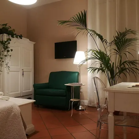 Bed & Breakfast Bed Morelli 49 , Chiaia 2*