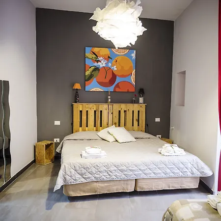 Le 4 Stagioni Centro 5* Nápoly