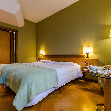 Hotel Exe Majestic Naples