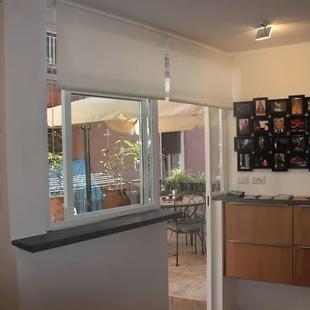 Casa Latina Couette-café Naples