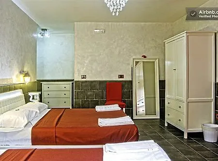 Aparthotel Angioini *