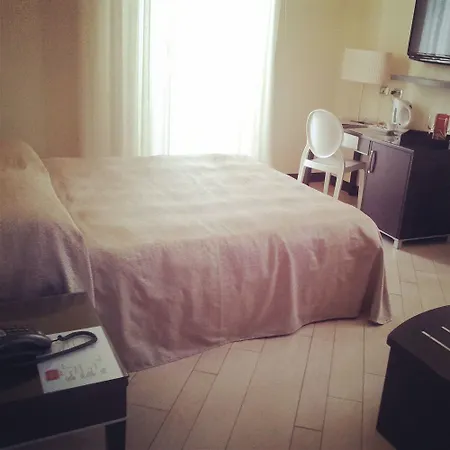 Ferdinando Ii Hotel