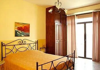 Bed & Breakfast Art Principe Umberto 3*