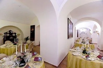 帕拉索阿拉巴迪耶里酒店 那不勒斯