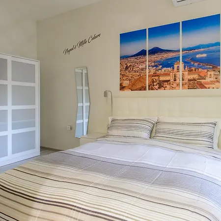 Morra's Bed & Breakfast 2*