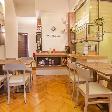 Couette-café Palazzo Depretis 3*