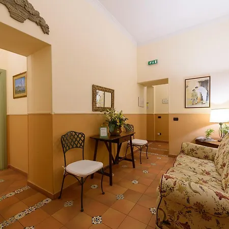 Mergellina 3*