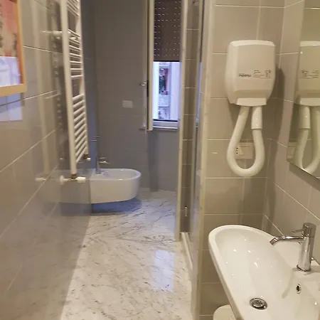 Le Stanze Di Piazza Dei Martiri Bed & Breakfast 5*