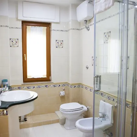 Bed & Breakfast Isa Guest Neapol