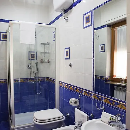 Isa Guest Bed & Breakfast Neapol
