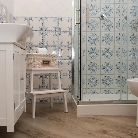 Maison La Mitra - Dimore Partenopee 2* ナポリ
