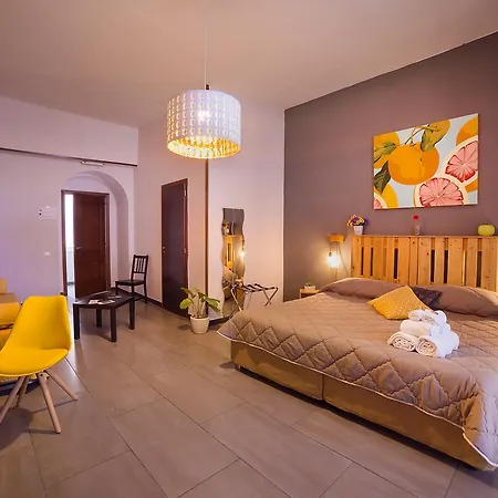 Le 4 Stagioni Dante's H Centro, By Clapa Group Pensjonat 2*