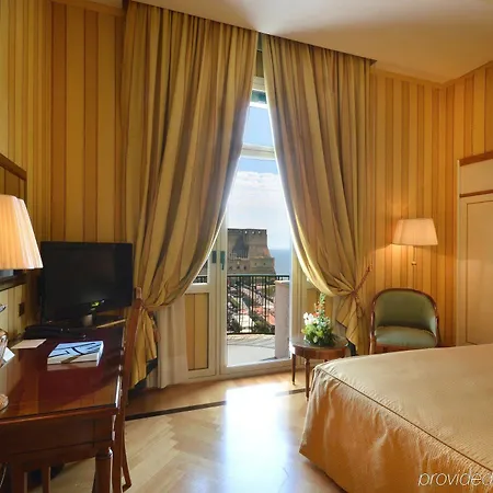 Hotel Grand Vesuvio 5*