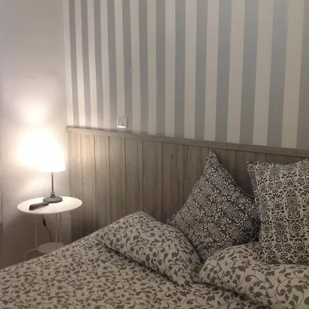 فندق مبيت وإفطار داي ديكوماني 3*
