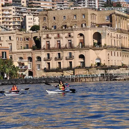 Residenza Le Rose D'arte Appartamento Napoli