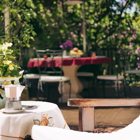 La Bouganville Bed & Breakfast Napoli