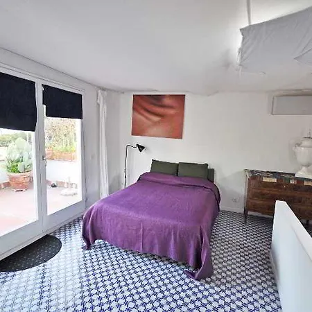 Residenza Le Rose D'arte Appartamento Napoli