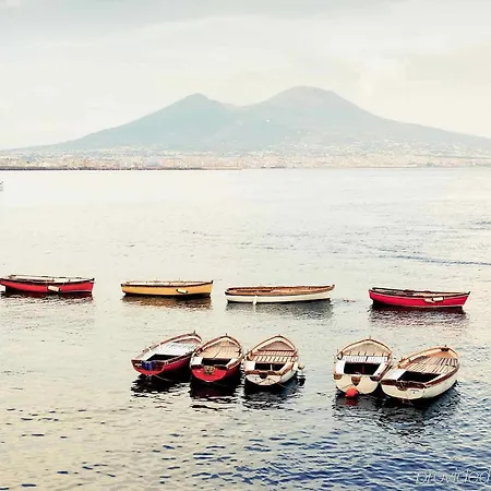 Mercure Centro Angioino 4*