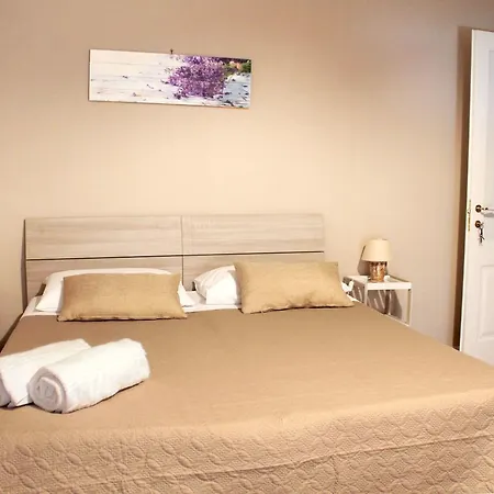 Vesuviane 'e Belle 'mbriane Bed & Breakfast