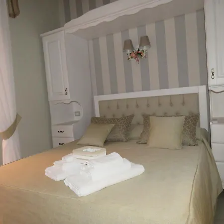 Le Ninfe Luxury Bed & Breakfast Naples