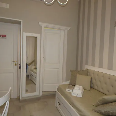 Le Ninfe Luxury 2* Naples