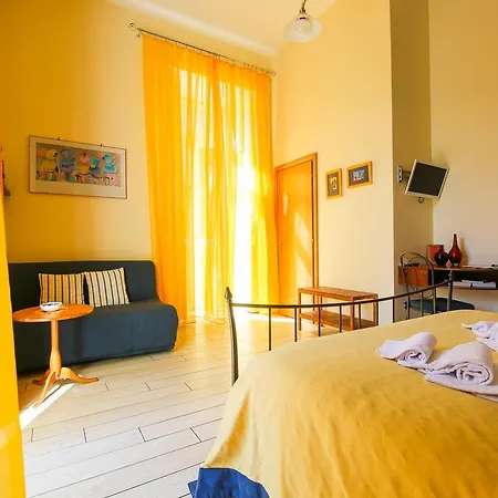 Piazza Dante 3*