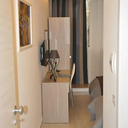 Chiaia 216 2*