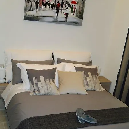 Chiaia 216 Bed & Breakfast Napoli