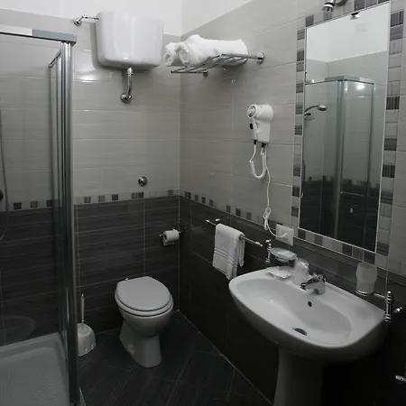 Nocleg ze śniadaniem Napoli Suite 3*