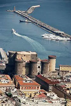 Latt E Liett * Napoli