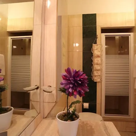 Bovio 3* نابولي