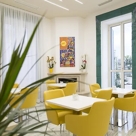 Bed & Breakfast The Five Napoli