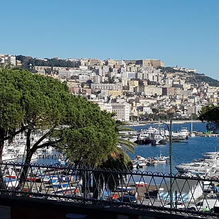 Lungomare Caracciolo Mon * Neapel