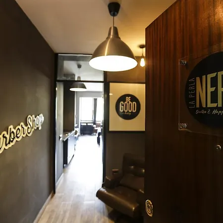 La Perla Nera Suites&happiness Holiday home *
