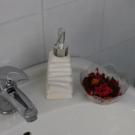 Bed & Breakfast La Torretta Chiaia 3*