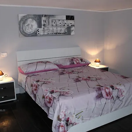 Bed and Breakfast La Torretta Chiaia 3*