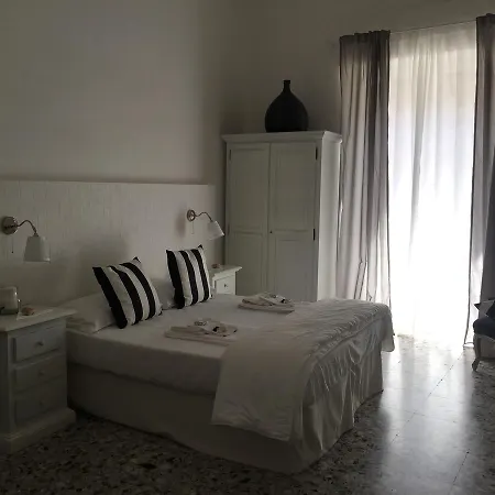Chiaia House *