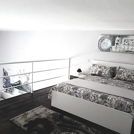 Bed and Breakfast La Torretta Chiaia 3*