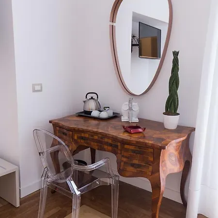 Savoy Riviera 2* Napoli
