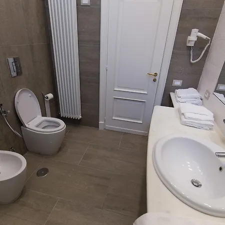 Savoy Riviera Gæstehus 2*