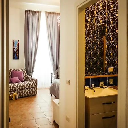 Napolimia Boutique 4* 나폴리