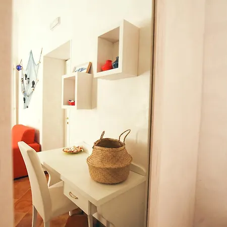 Napolimia Boutique 나폴리
