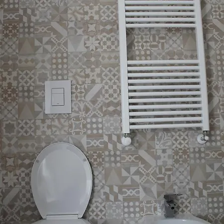 Konukevi Bed No Breakfast Ak 2 2*