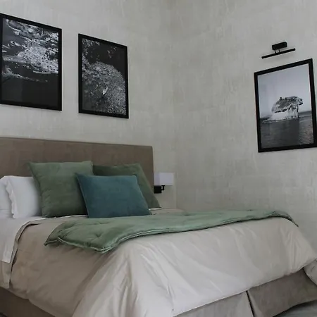 Bed No Breakfast Ak 2 2*