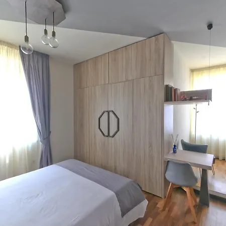 De Gasperi 55 Sea View Naples