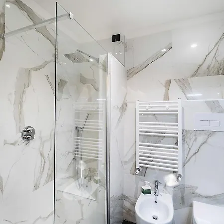 Chez Anna - Adults Only 2*