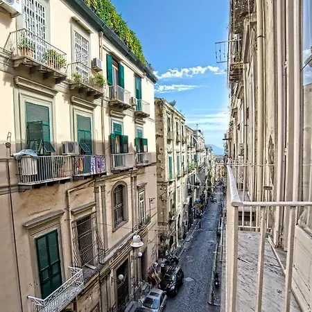 Spaccanapoli Comfort B&B