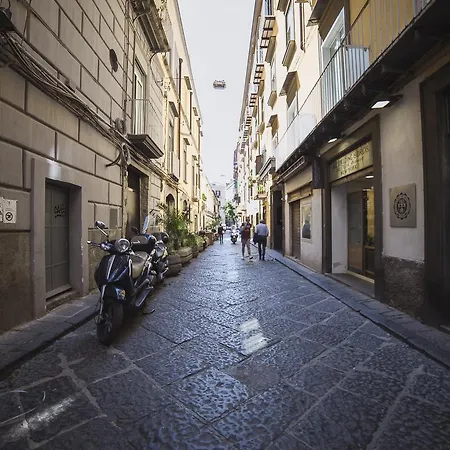 Le Stanze Di Piazza Dei Martiri Nocleg ze śniadaniem Neapol