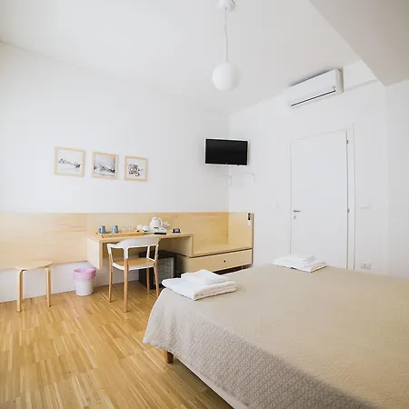 Bed & Breakfast Le Stanze Di Piazza Dei Martiri 5*